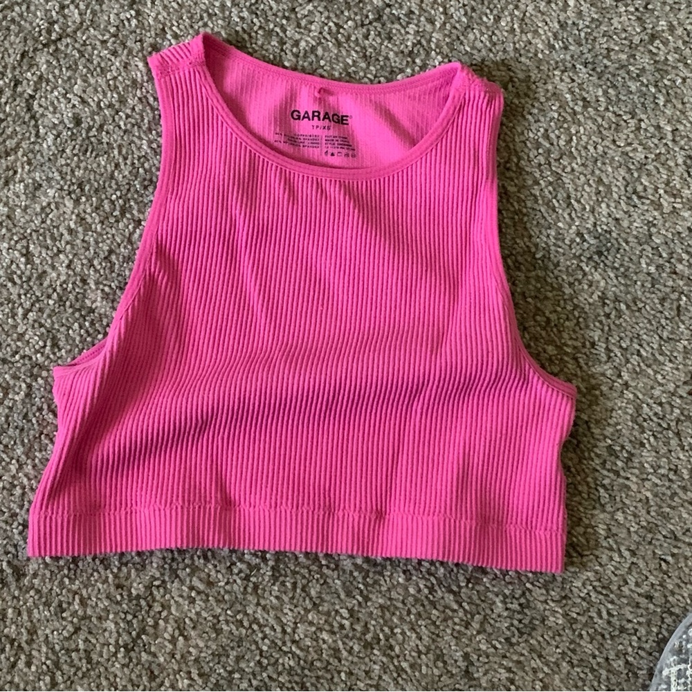 Garage seamless high neck tank